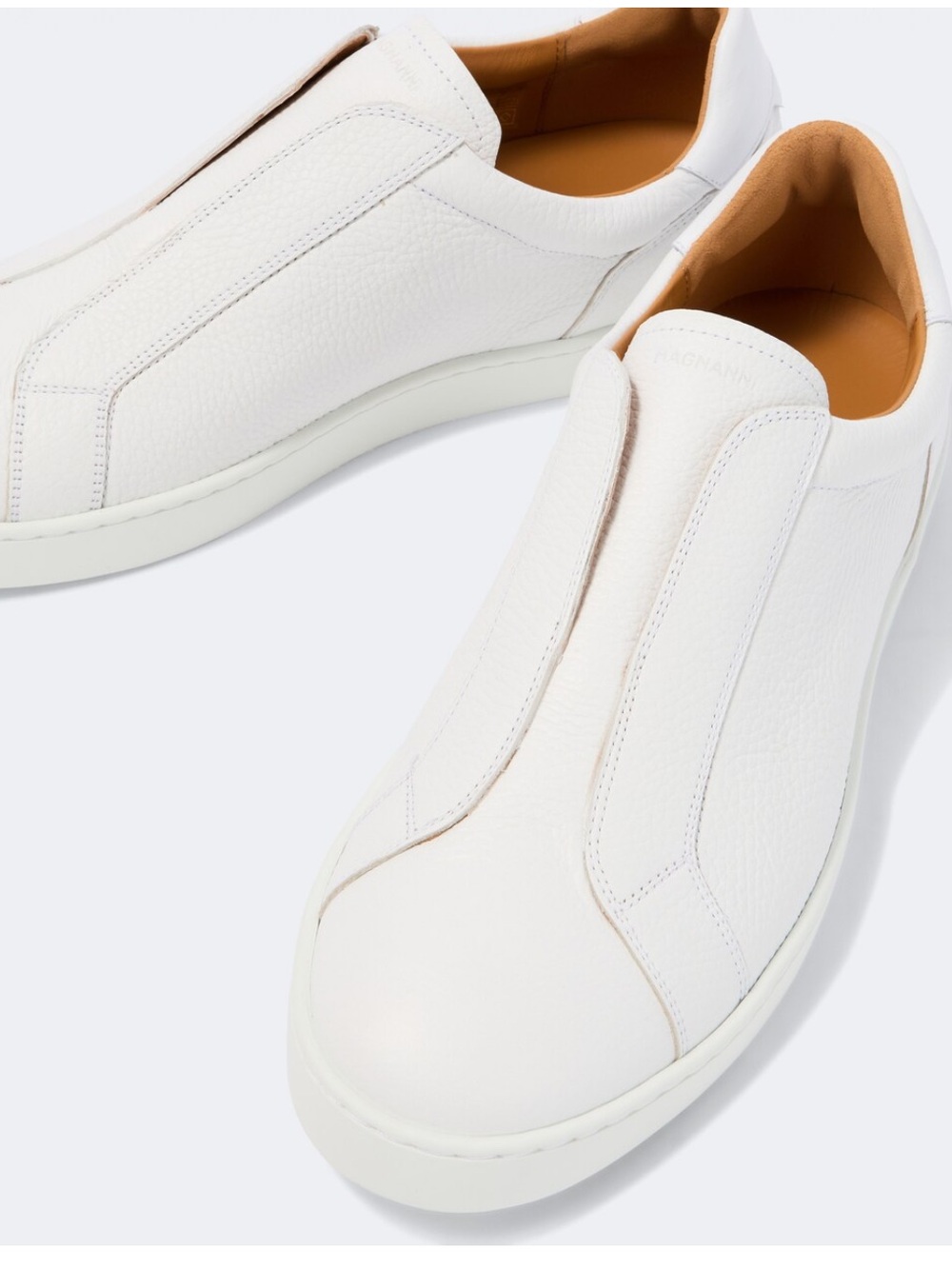 MAGNANNI Laska Slip-On Sneaker
WHITE men size 9.5 new
$475 - Picture 4 of 16